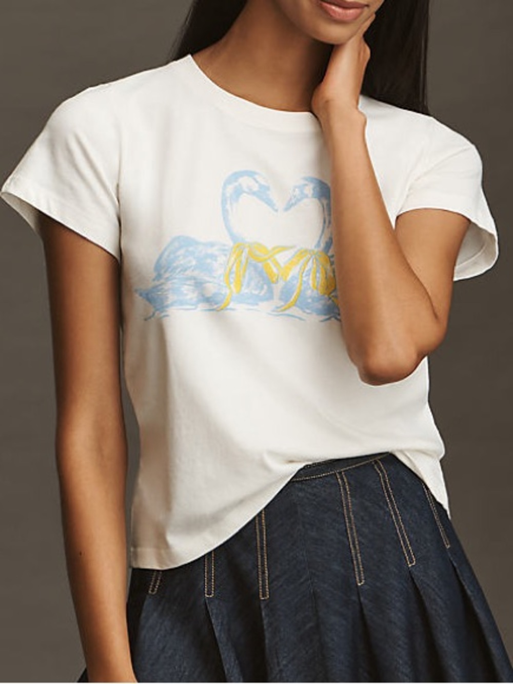 Anthropologie Short Sleeve Lightweight Swan Graphic Tee. XS. NWOT.